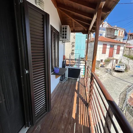 Lägenhet Skopelos Glossa's Maisonette